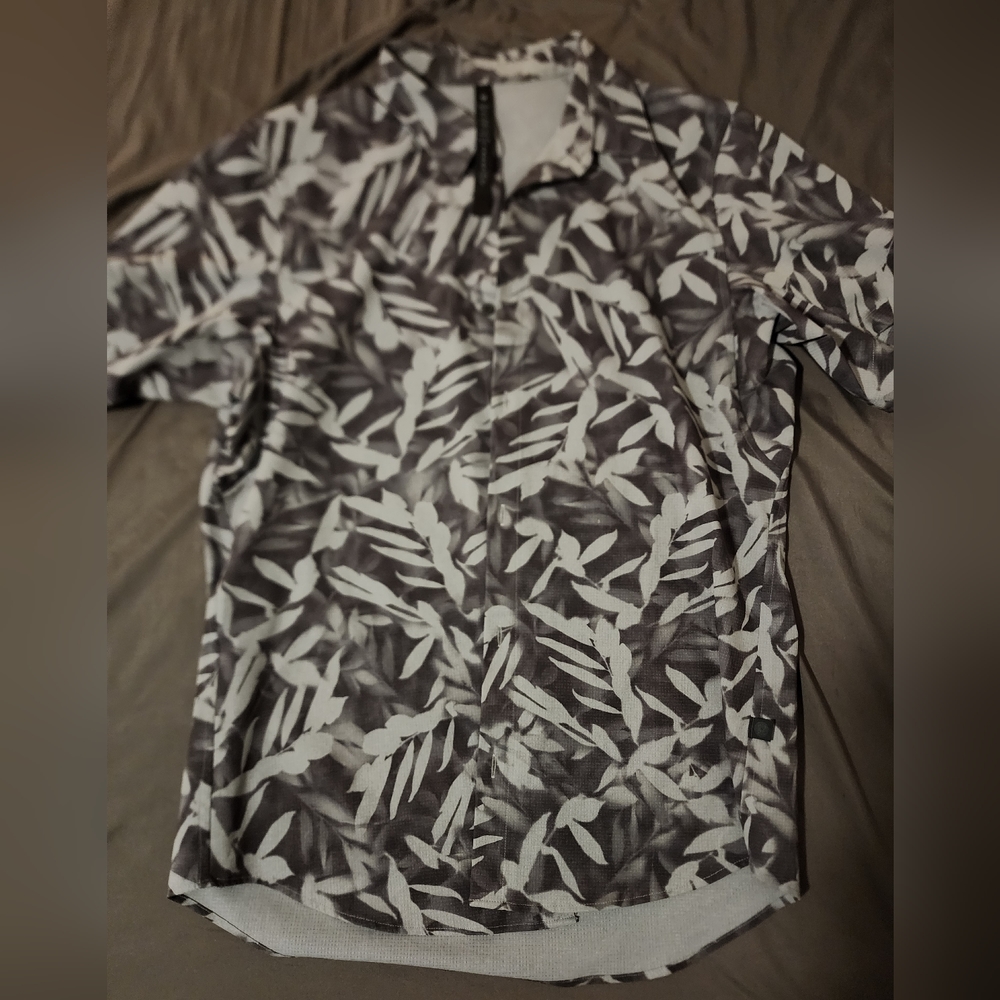 Lululemon shirt